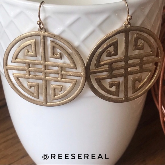 Pomina Jewelry - Gold Tone Drop Filigree Medallion Earrings! Boho